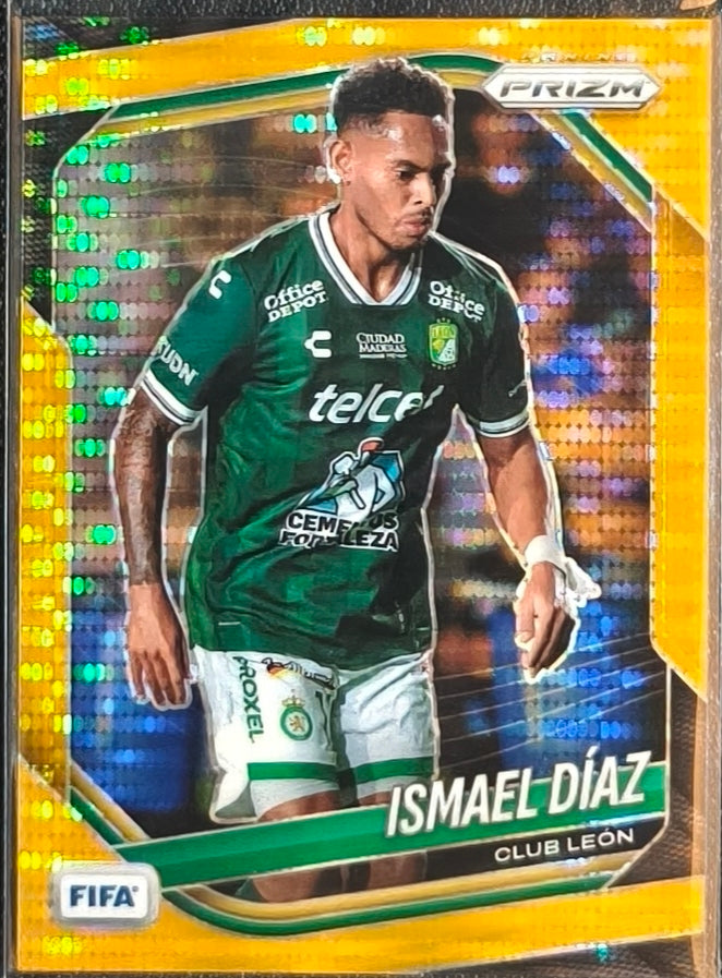 ISMAEL DÍAZ – CLUB LEÓN – PANINI PRIZM FIFA – YELLOW PRIZM /10